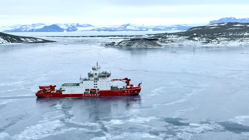 FF5KV4KZMHVNA8PEBK4H - 🌍NewspaperAmigo – Your Global News Buddy 🗞️ 🌊❄️ Xuelong-2 Makes History with Antarctic Autumn Ecosystem Breakthrough!