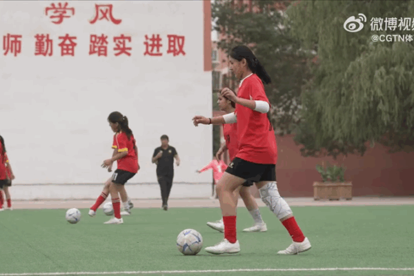 Xinjiang Girls Chase Football Dreams πβ½ #FutureStars Xinjiang Girls Chase Football Dreams πβ½ #FutureStars video poster