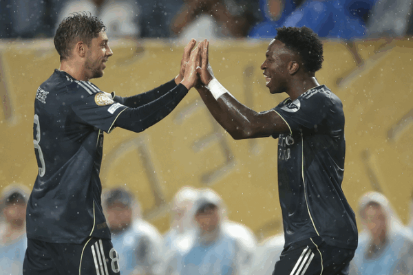 Real Madrid Storms into Club World Cup Last 16 with 3-0 Win β½π§οΈ Real Madrid Storms into Club World Cup Last 16 with 3-0 Win β½π§οΈ