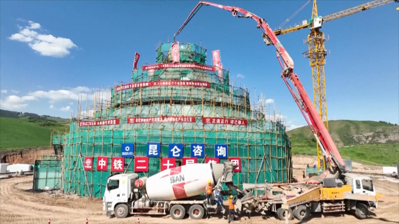 GC1HLZ75WK12LHDUL40J - 🌍NewspaperAmigo – Your Global News Buddy 🗞️ China’s Mega Radio Telescope Takes Shape in Xinjiang 🌌🔭