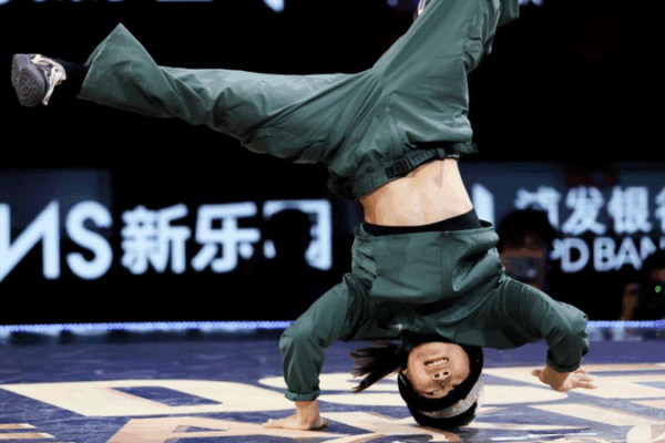 🇨🇳 B-Girl Guo Pu Dominates Asian Breaking Championships with Double Win 🏆💥 🇨🇳 B-Girl Guo Pu Dominates Asian Breaking Championships with Double Win 🏆💥 video poster