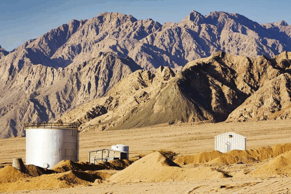 Egypt Strikes Oil Again in Western Desert! 🛢️💡 Egypt Strikes Oil Again in Western Desert! 🛢️💡