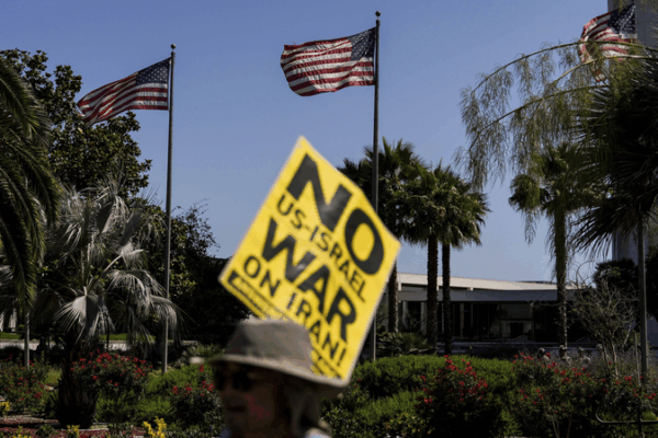 U.S. Strikes on Iran Spark Global Tensions 🌍💣 U.S. Strikes on Iran Spark Global Tensions 🌍💣