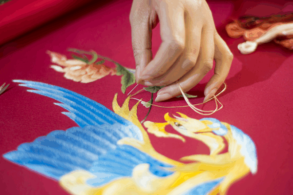 Li Ziqi’s Comeback Revives Ancient Chinese Crafts 🌸🎥 Li Ziqi’s Comeback Revives Ancient Chinese Crafts 🌸🎥