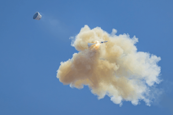 π Chinaβs Lunar Leap: Zero-Altitude Escape Test Paves Way for Moon Missions π Chinaβs Lunar Leap: Zero-Altitude Escape Test Paves Way for Moon Missions