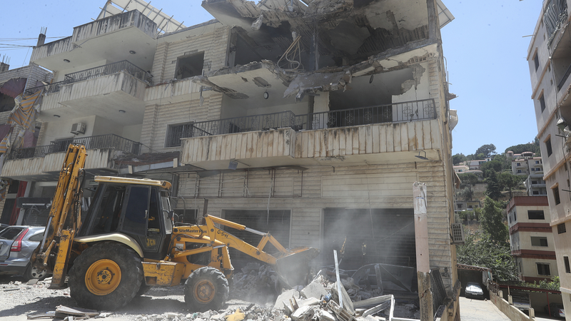 Israeli_Strike_in_Lebanon_Kills_One_Amid_Ceasefire_Tensions - 🌍NewspaperAmigo – Your Global News Buddy 🗞️ Israeli_Strike_in_Lebanon_Kills_One_Amid_Ceasefire_Tensions