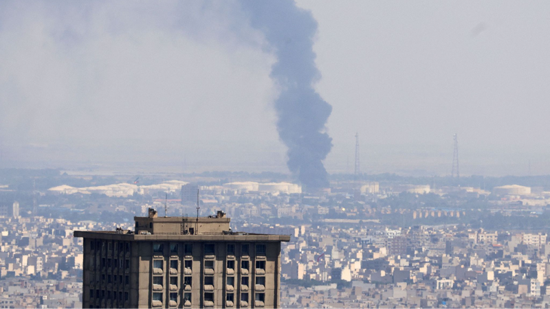 Trump’s Iran Strategy: Will U.S. Back Israel’s Strikes? 💥🌍