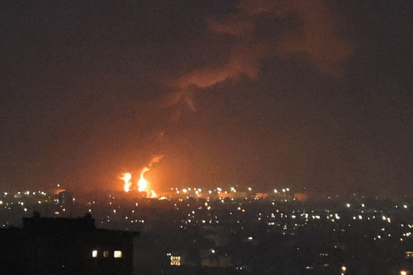 Israel-Iran Conflict Escalates: Civilians Caught in Crossfire 🌍💥 Israel-Iran Conflict Escalates: Civilians Caught in Crossfire 🌍💥