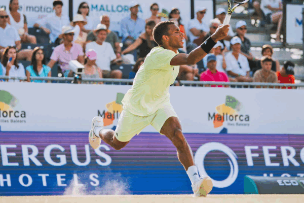 Auger-Aliassime & Bautista Agut Serve Up Wins in Mallorca ๐ฑ๐พ Auger-Aliassime & Bautista Agut Serve Up Wins in Mallorca ๐ฑ๐พ