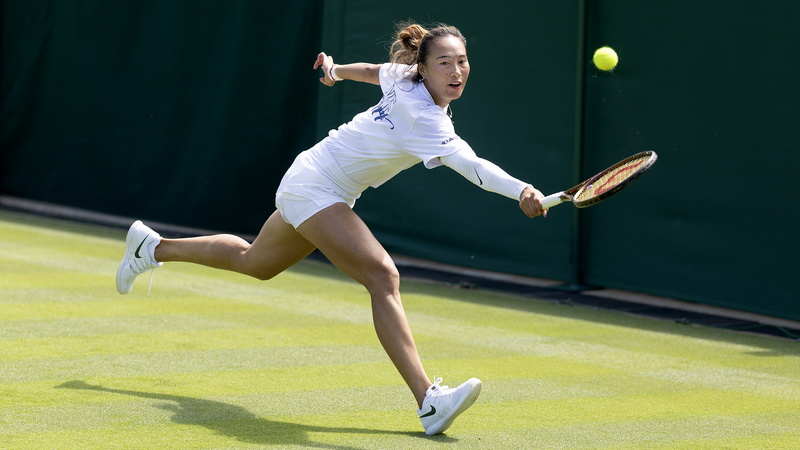KQZA3EVLSHWEVVKI2JD8 - 🌍NewspaperAmigo – Your Global News Buddy 🗞️ 🇨🇳 Zheng Qinwen Leads Chinese Charge at Wimbledon 2024 🌱🎾