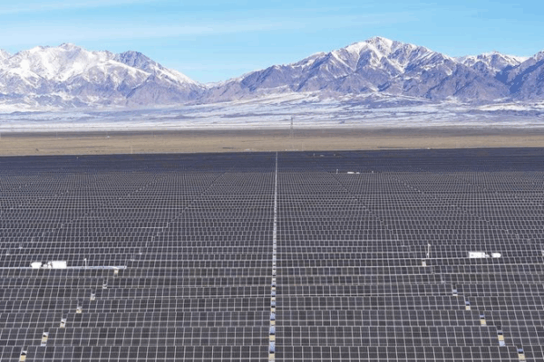 πβ‘ Global Energy Shift: Renewables Boom as Nations Chase Security & Growth πβ‘ Global Energy Shift: Renewables Boom as Nations Chase Security & Growth