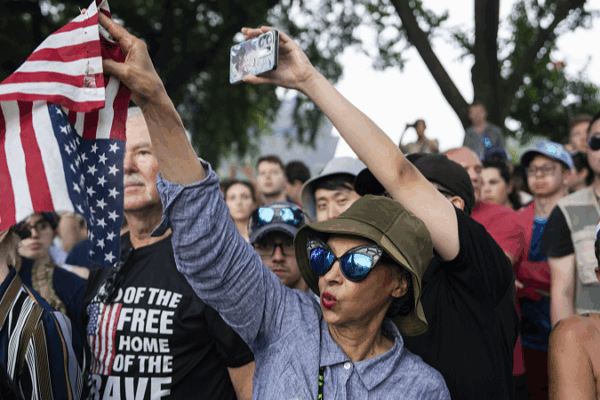 Trump’s ‘Birthday Parade’ Sparks Protests: What’s the Cost? ๐โ Trump's 'Birthday Parade' Sparks Protests: What's the Cost? ๐โ