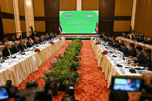 Cambodia Takes Border Dispute to ICJ Amid Rising Tensions with Thailand 🌏⚖️ Cambodia Takes Border Dispute to ICJ Amid Rising Tensions with Thailand 🌏⚖️