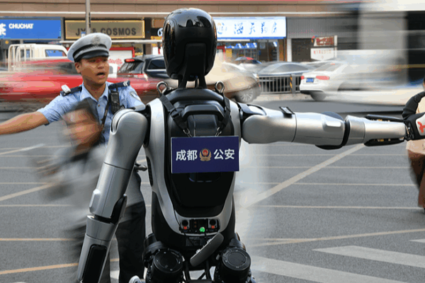 ๐ค Chengdu Debuts AI Traffic Robot to Boost Road Safety ๐ ๐ค Chengdu Debuts AI Traffic Robot to Boost Road Safety ๐