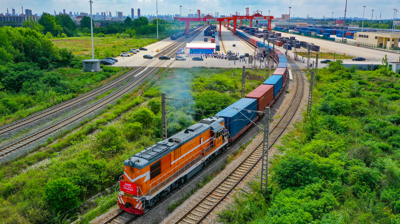 M6SF4CGHLAQ7UPLF118R - 🌍NewspaperAmigo – Your Global News Buddy 🗞️ Xi & Central Asian Leaders Launch New Cooperation Hubs 🌏✨