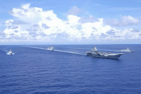 China’s Shandong Aircraft Carrier Fleet Docks in Hong Kong for Historic Visit 🚢🇨🇳 China's Shandong Aircraft Carrier Fleet Docks in Hong Kong for Historic Visit 🚢🇨🇳
