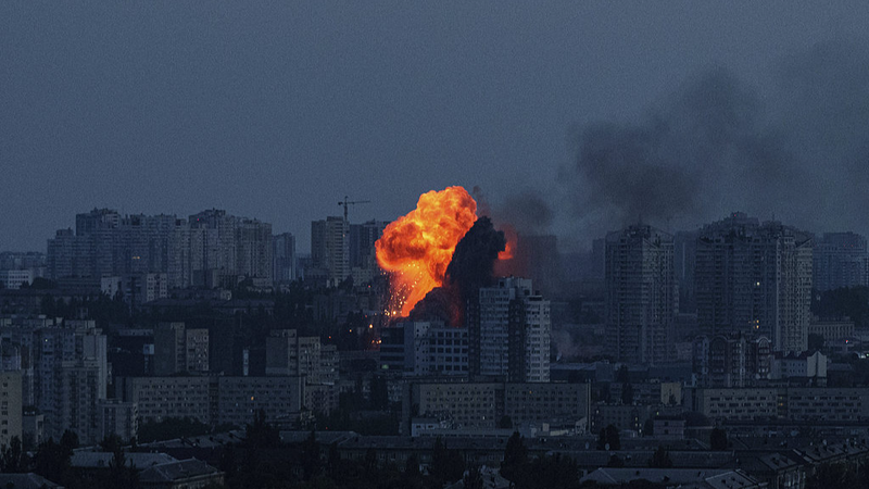 Russia Strikes Ukraine: 6 Dead, 80 Injured in Major Retaliation 🌍💥