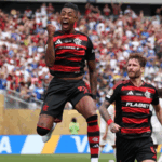 MRHUJUOMBQM0AK2N650D - 🌍NewspaperAmigo – Your Global News Buddy 🗞️ Flamengo Stuns Chelsea 3-1 in Club World Cup Thriller ⚽🔥