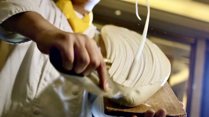 🍜 Shanxi’s Knife-Cut Noodles: A Slice of Wheat Harvest Magic! 🍜 Shanxi’s Knife-Cut Noodles: A Slice of Wheat Harvest Magic! video poster