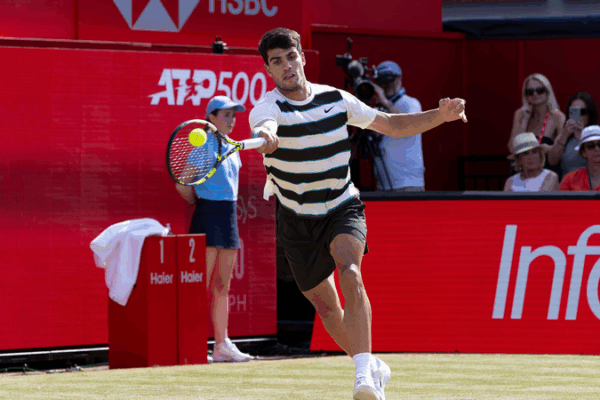 Alcaraz Battles Past Walton in Queen’s Club Thriller ๐พ๐ฅ Alcaraz Battles Past Walton in Queen's Club Thriller ๐พ๐ฅ