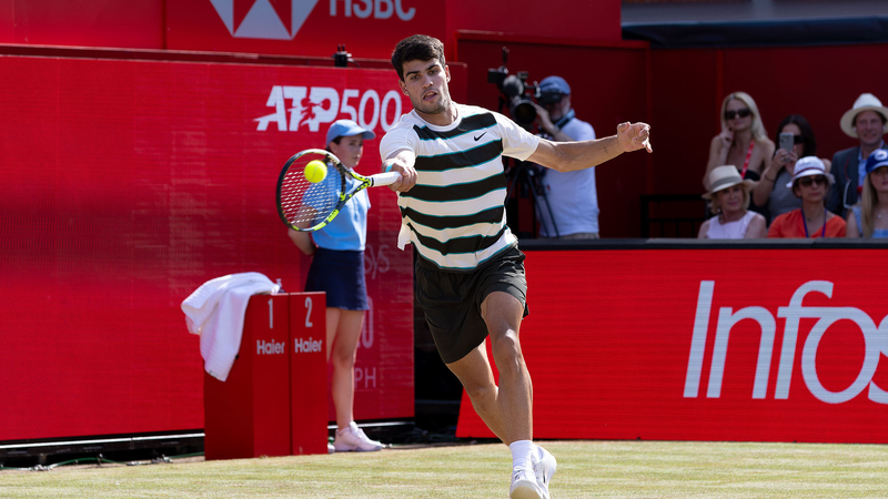 Alcaraz Battles Past Walton in Queen's Club Thriller 🎾🔥