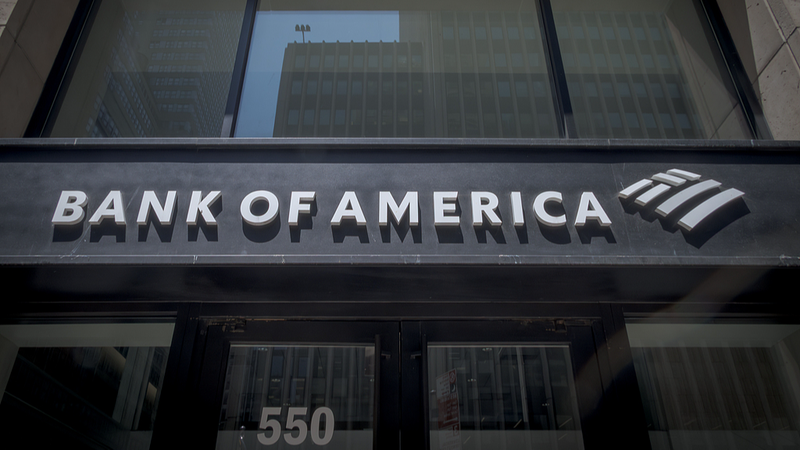 Global Investors Ditch U.S. Markets Over Trade & Debt Risks 🌍📉