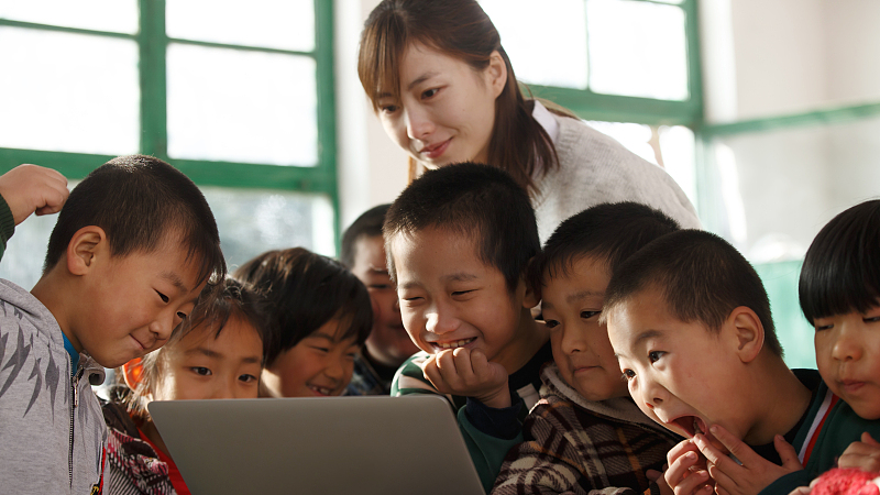 PETBXC0FMCKCI2HEN6PI - 🌍NewspaperAmigo – Your Global News Buddy 🗞️ China’s Human Rights Model: Tech & Poverty Wins 🌏✨