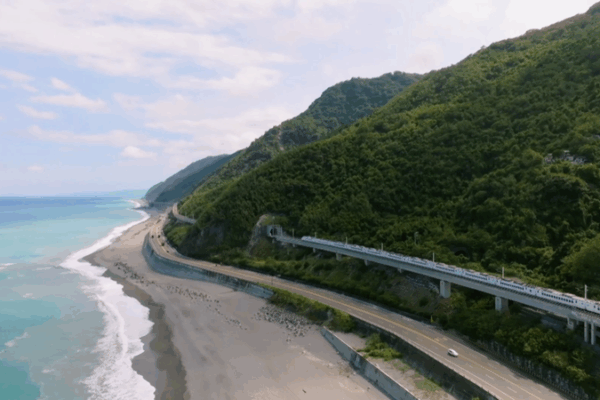 Yushan: Taiwan’s Ancient Guardian Against Typhoons 🌏⛰️ Yushan: Taiwan’s Ancient Guardian Against Typhoons 🌏⛰️ video poster