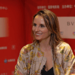 QXHTJNBKYKTTOJFOCBAX - 🌍NewspaperAmigo – Your Global News Buddy 🗞️ Brazilian Filmmaker Wowed by China's 'Sci-Fi' Urban Evolution 🎥🇨🇳 video poster