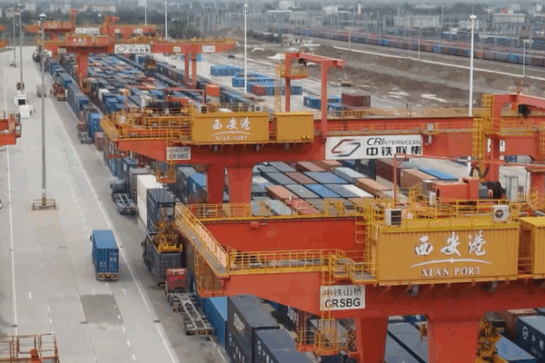 China & Central Asia Boost Trade Ties 🌏💼 #GlobalSouthRising China & Central Asia Boost Trade Ties 🌏💼 #GlobalSouthRising video poster