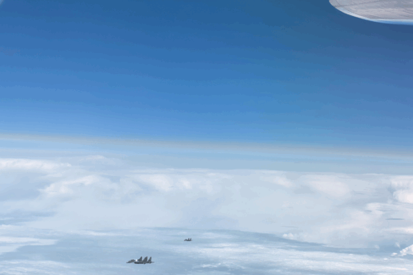 TVVA614DTHF3WNVZJ00S - 🌍NewspaperAmigo – Your Global News Buddy 🗞️ Xi's Arrival in Kazakhstan Gets Fighter Jet Escort ✈️🇰🇿