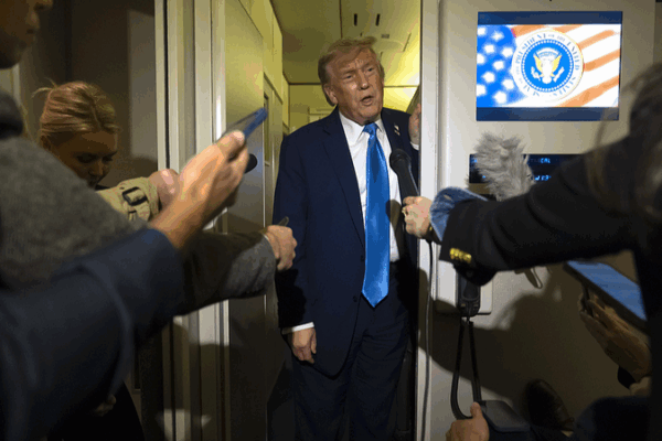 UJ2KSIVU8P1SOAQWBFGI - 🌍NewspaperAmigo – Your Global News Buddy 🗞️ Trump Weighs U.S. Role in Israel-Iran Tensions 🕊️💣