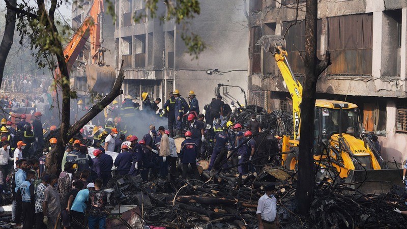 Boeing Shares Nosedive 8% After Air India Dreamliner Crash 🛬💥