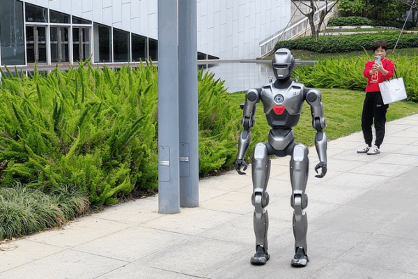 China's EngineAI Patents Breakthrough in Humanoid Robot Walking Tech 🦿✨