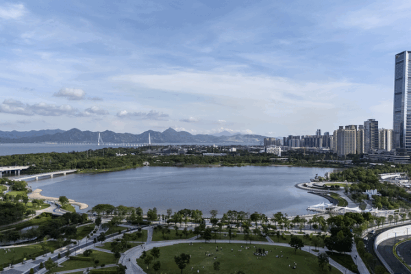 China’s Urban Renewal: Cities Get a High-Tech Makeover 🌆✨