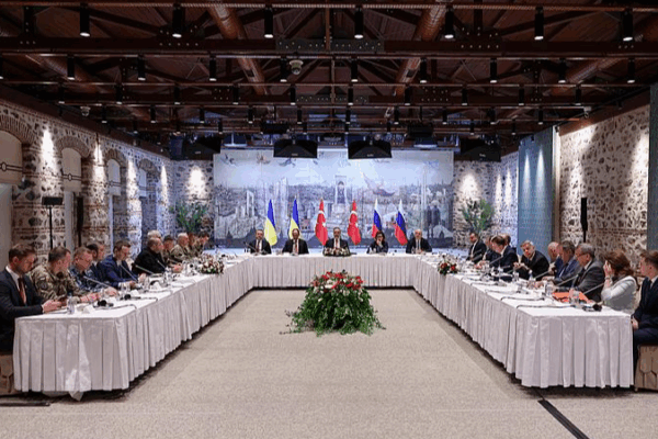 Ukraine Pushes for Peace Talks as Russia Holds Back 🕊️ Ukraine Pushes for Peace Talks as Russia Holds Back 🕊️