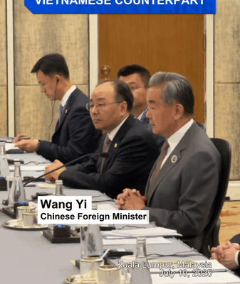 China & Vietnam Boost Ties in ASEAN Talks ππ€ China & Vietnam Boost Ties in ASEAN Talks ππ€ video poster