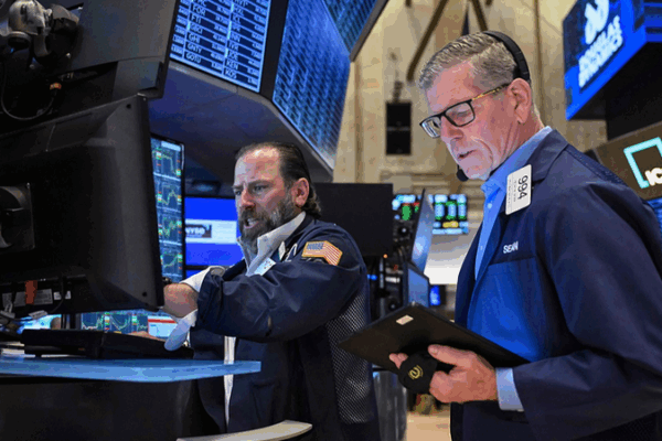 ๐ US Stocks Dip as Fed Decision Looms: Tech & Earnings in Focus ๐ US Stocks Dip as Fed Decision Looms: Tech & Earnings in Focus