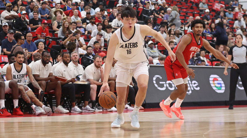 π Yang Hansen Skips FIBA Asia Cup to Focus on NBA Dreams with Trail Blazers π π Yang Hansen Skips FIBA Asia Cup to Focus on NBA Dreams with Trail Blazers π
