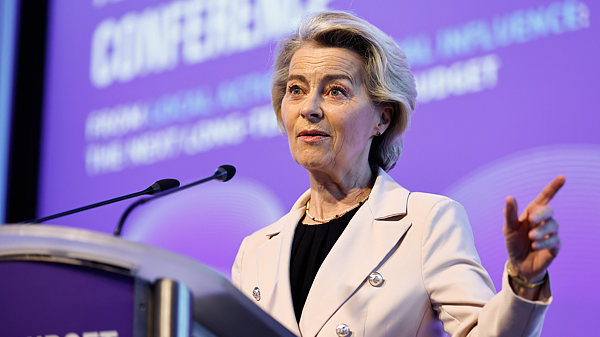 EU Vows Strong Response as Trumpโs Tariff Threat Sparks Trade Tensions ๐โก EU Vows Strong Response as Trumpโs Tariff Threat Sparks Trade Tensions ๐โก