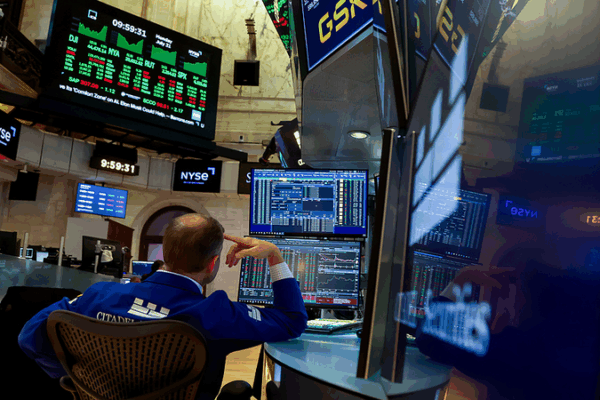 📉 US Stocks Mixed as Big Tech Earnings Take Center Stage 💹 📉 US Stocks Mixed as Big Tech Earnings Take Center Stage 💹