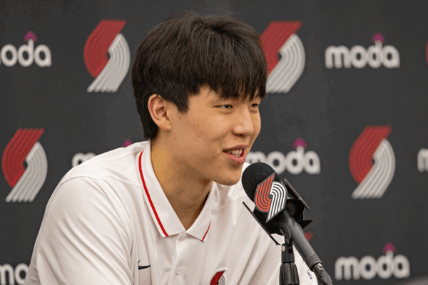 China’s Yang Hansen Joins Portland Trail Blazers in Historic NBA Move 🏀🇨🇳 China's Yang Hansen Joins Portland Trail Blazers in Historic NBA Move 🏀🇨🇳