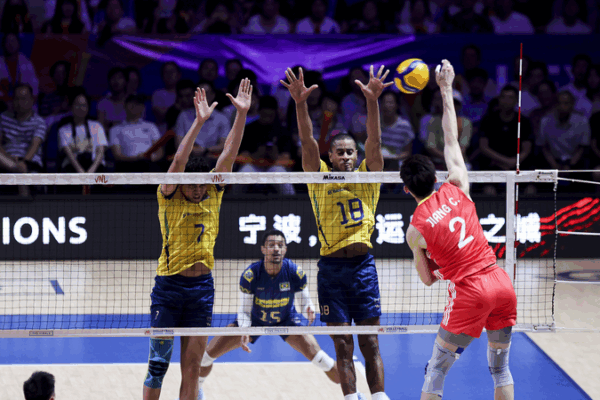 Brazil Edges China in Thrilling VNL Quarterfinal Clash 🏐🔥 Brazil Edges China in Thrilling VNL Quarterfinal Clash 🏐🔥