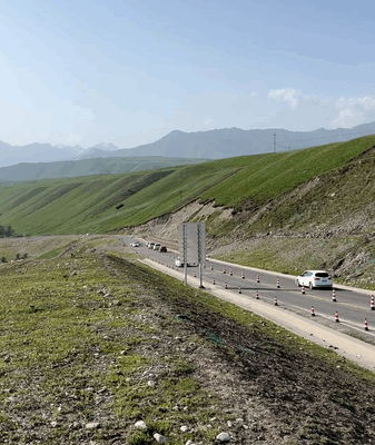 🚗❄️🌞 Experience Four Seasons in a Day on Xinjiang’s Duku Highway! 🚗❄️🌞 Experience Four Seasons in a Day on Xinjiang's Duku Highway! video poster