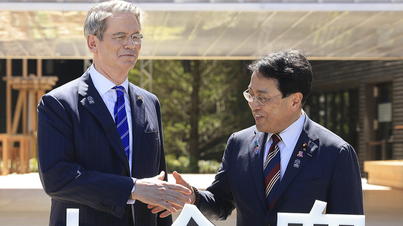 DBS2L18CNWD7OJ9TAGVH - 🌍NewspaperAmigo – Your Global News Buddy 🗞️ Japan's Trade Talks With US Unshaken by Election Results 🗳️💼
