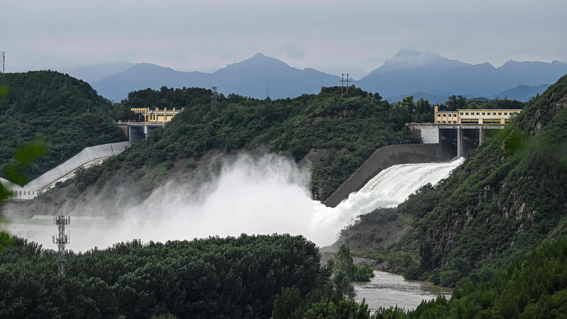 DCUNZ4OV605KZMH2D6U8 - 🌍NewspaperAmigo – Your Global News Buddy 🗞️ Northern China Battles Severe Floods Amid Climate Crisis 🌧️🚨 video poster
