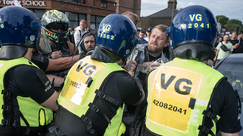 London Migrant Hotel Protests Turn Violent Again 🚨