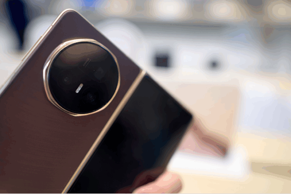 Honor’s Magic V5: World’s Thinnest Foldable Phone Breaks 8 Records 🚀📱 Honor’s Magic V5: World’s Thinnest Foldable Phone Breaks 8 Records 🚀📱