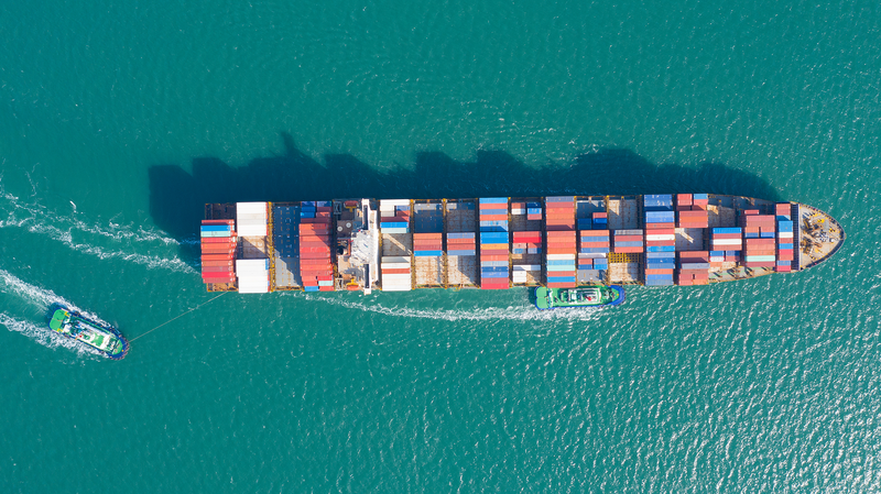 Asia’s Economic Rollercoaster: Growth Surges Amid Trade Tensions 🌏📈