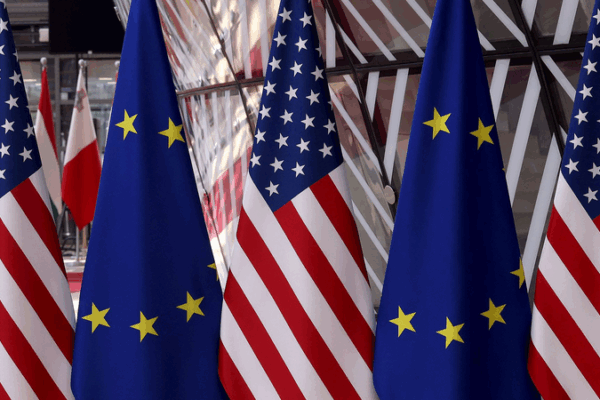 EU Braces for Trump’s 30% Tariff Threat as Deadline Looms 🌍⚖️ EU Braces for Trump’s 30% Tariff Threat as Deadline Looms 🌍⚖️